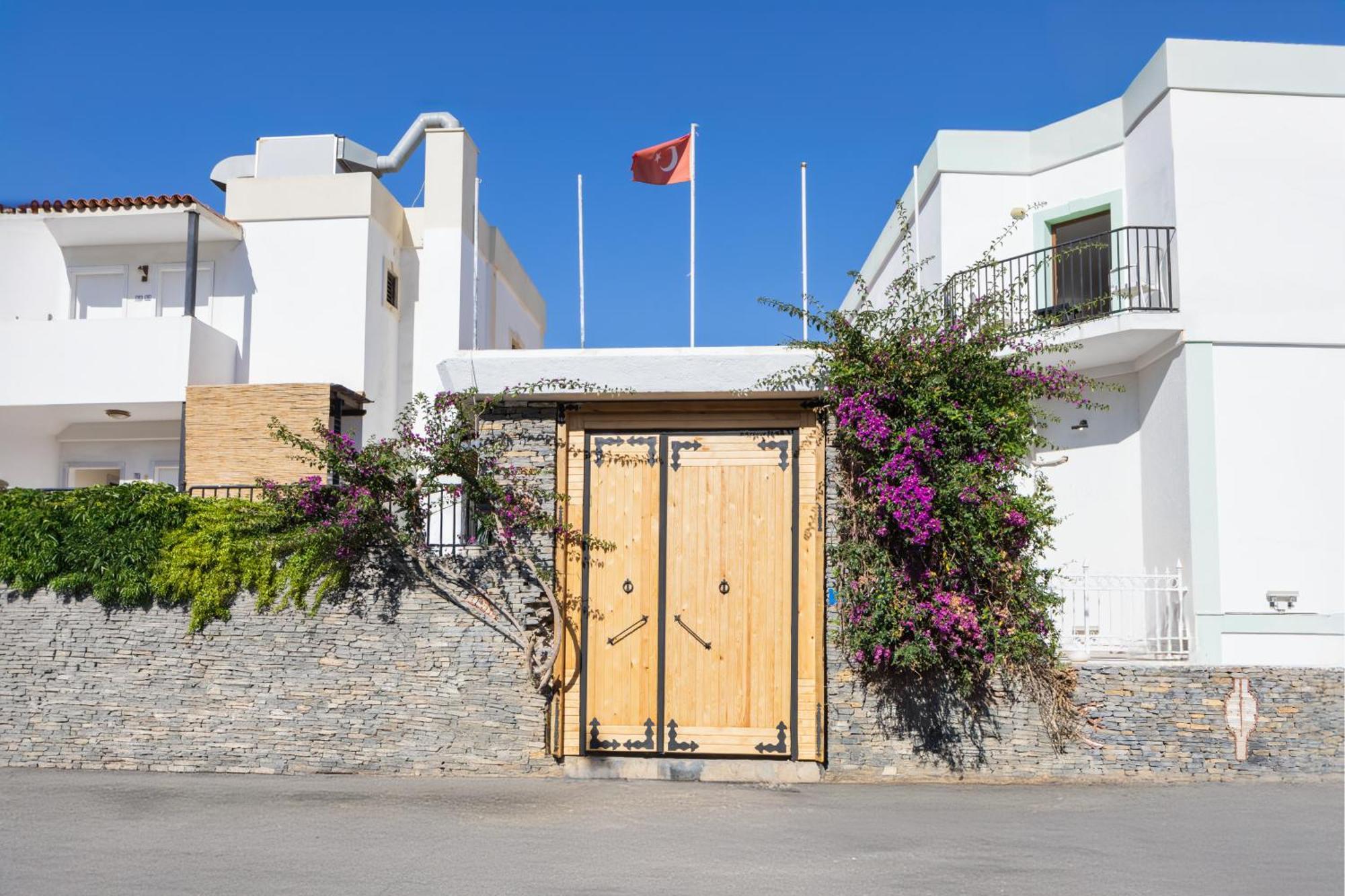 Salinas Beach Hotel Bodrum-Boutique Concept Gümbet Esterno foto