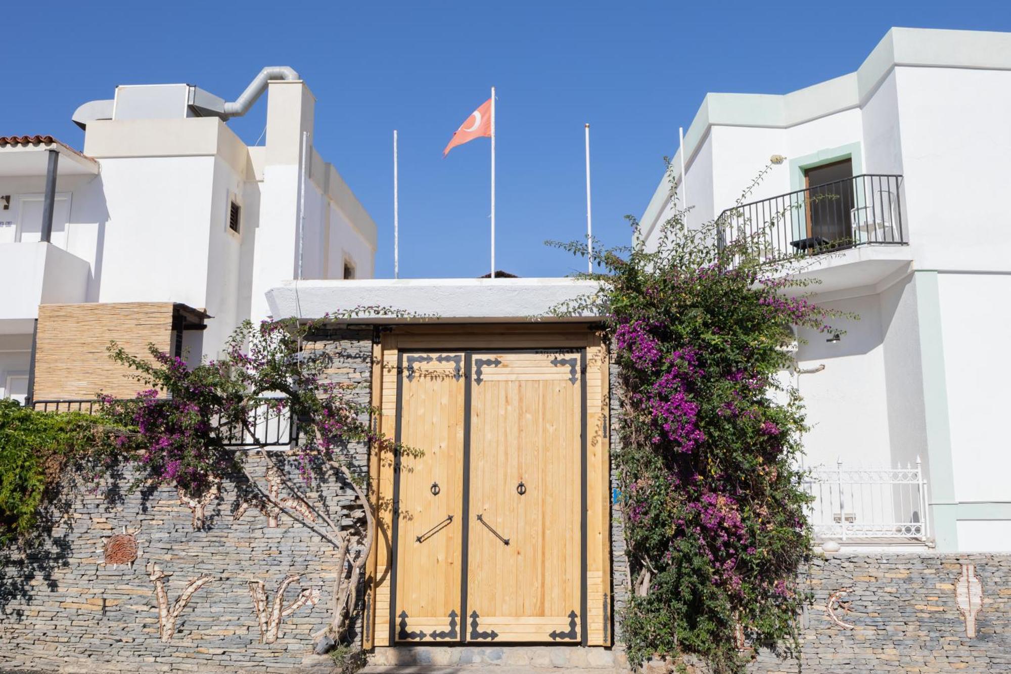 Salinas Beach Hotel Bodrum-Boutique Concept Gümbet Esterno foto