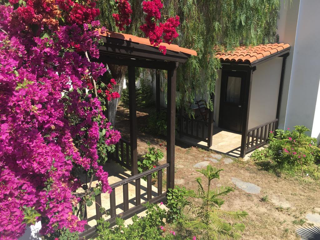 Salinas Beach Hotel Bodrum-Boutique Concept Gümbet Esterno foto