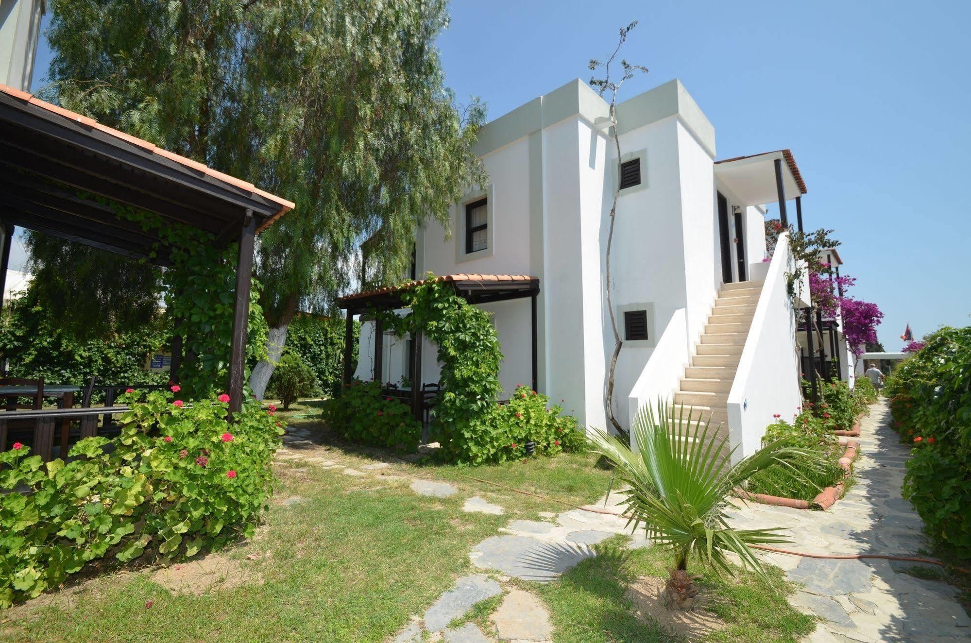 Salinas Beach Hotel Bodrum-Boutique Concept Gümbet Esterno foto